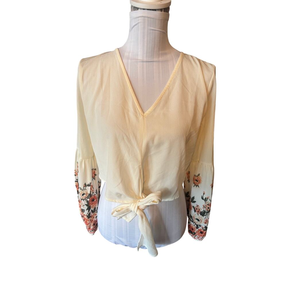 Shein Cream Cropped Blouse Floral Long Sleeves Size S